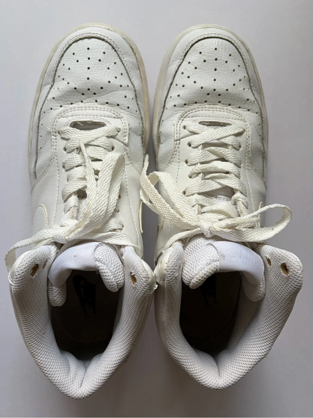 Nike Court Vision Mid in White. Size: 7.5 M